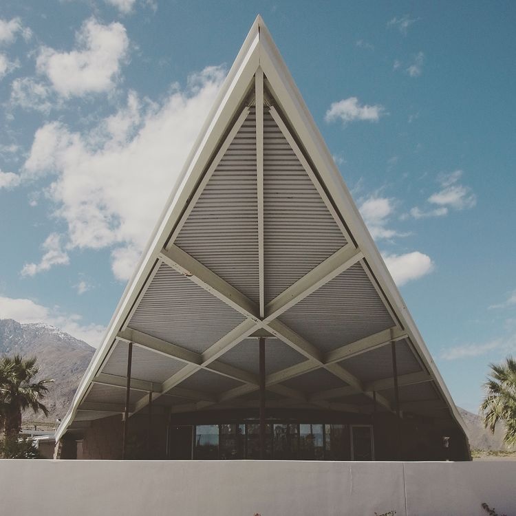 Off Shots! / 1. Palm Springs Visitors Center